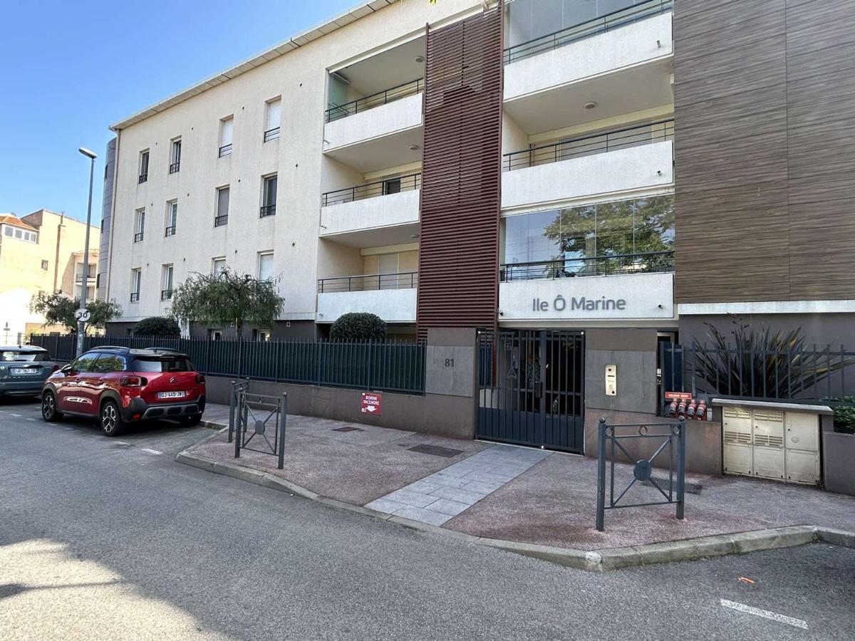Spacieux 3 Pieces Avec Terrasse, Piscine Et Garage, A 2 Pas De La Plage - Saint Raphael - Fr-1-226A-274 Buitenkant foto
